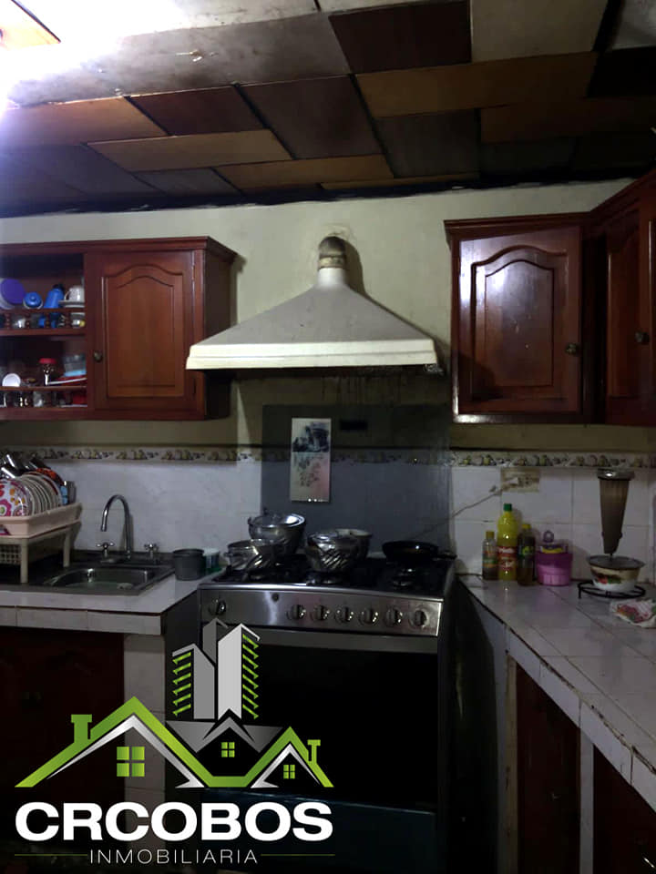 Casa de venta en Biblián - Image 4